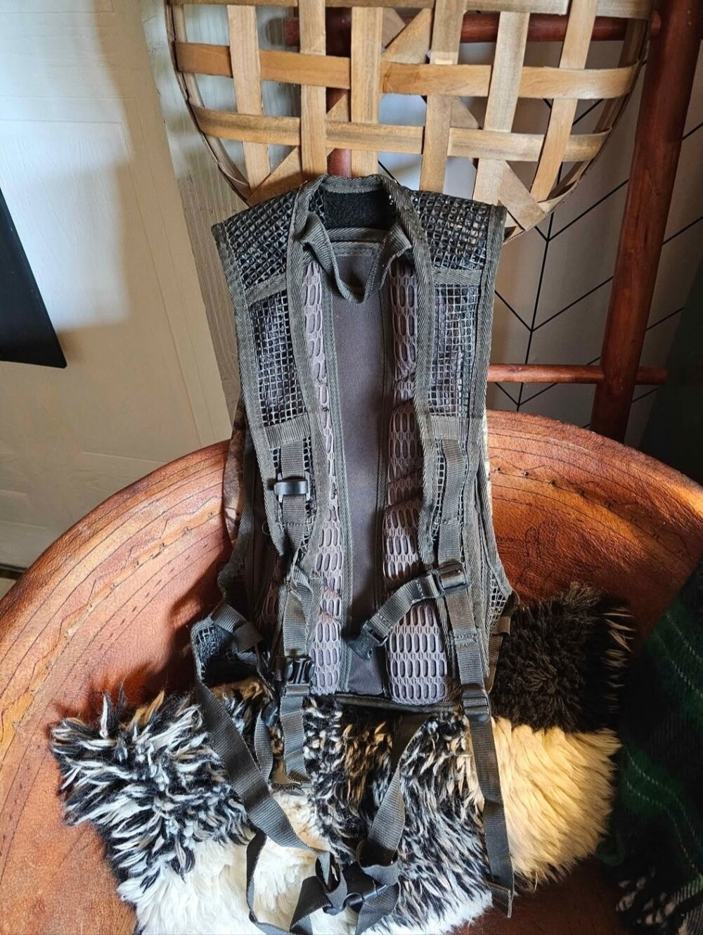 Timber Ridge Camo Hydration Pack - Picture 2 of 6
